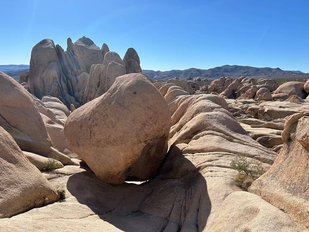 Bouldering & Exploration
