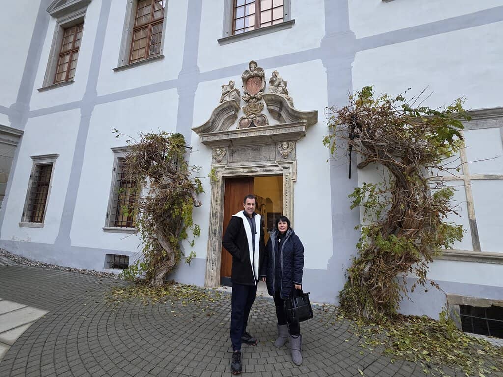 Knight's Hall