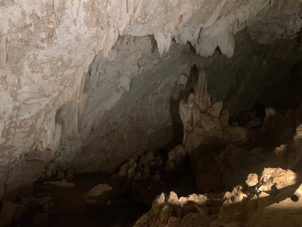 Tham Than Lot Yai Cave