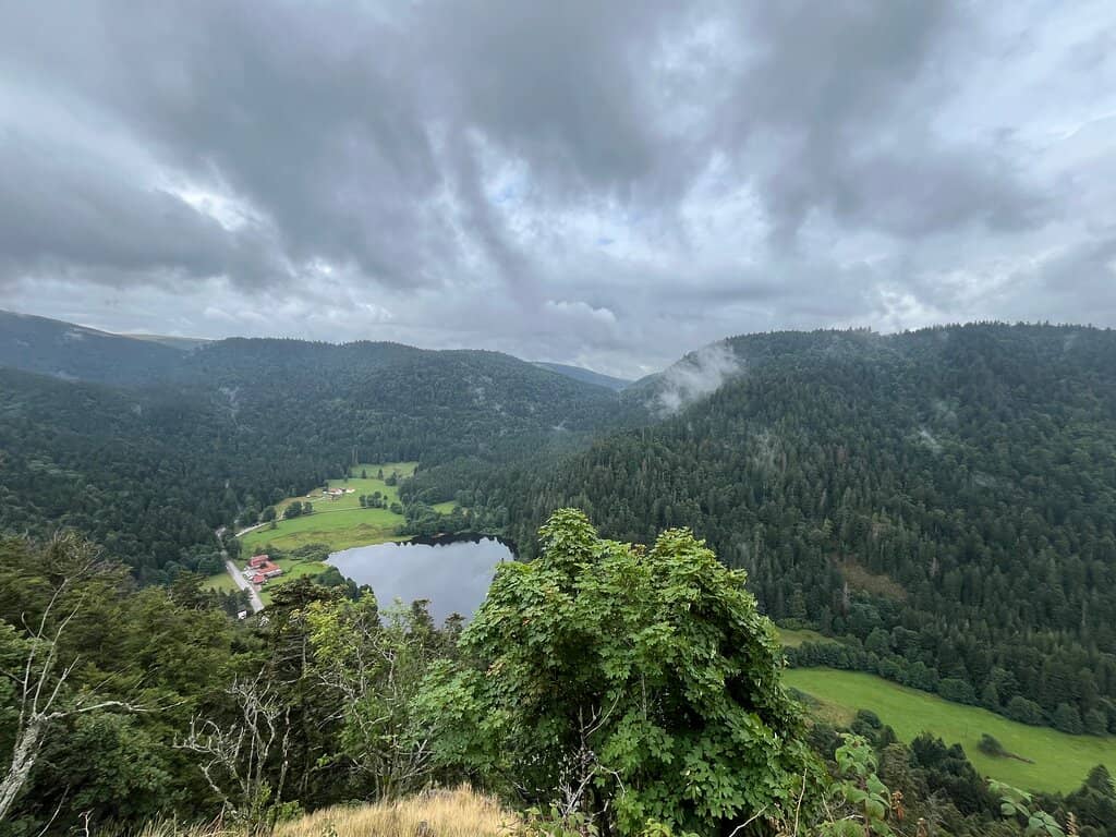 Panoramic Lake Views
