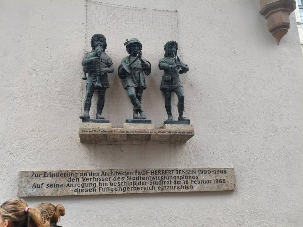 Karlsplatz (Stachus) Square