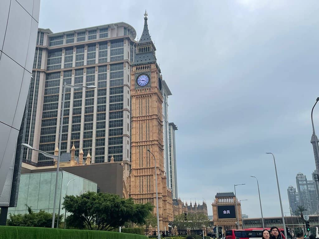 Studio City's Golden Reel Ferris Wheel