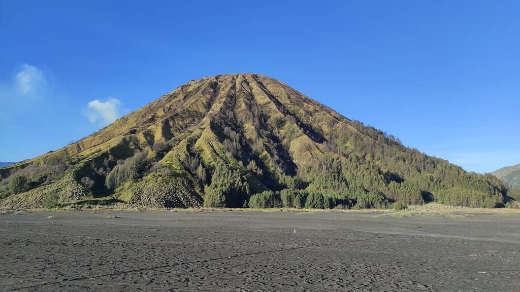 Teletubbies Hill (Bukit Teletubbies)