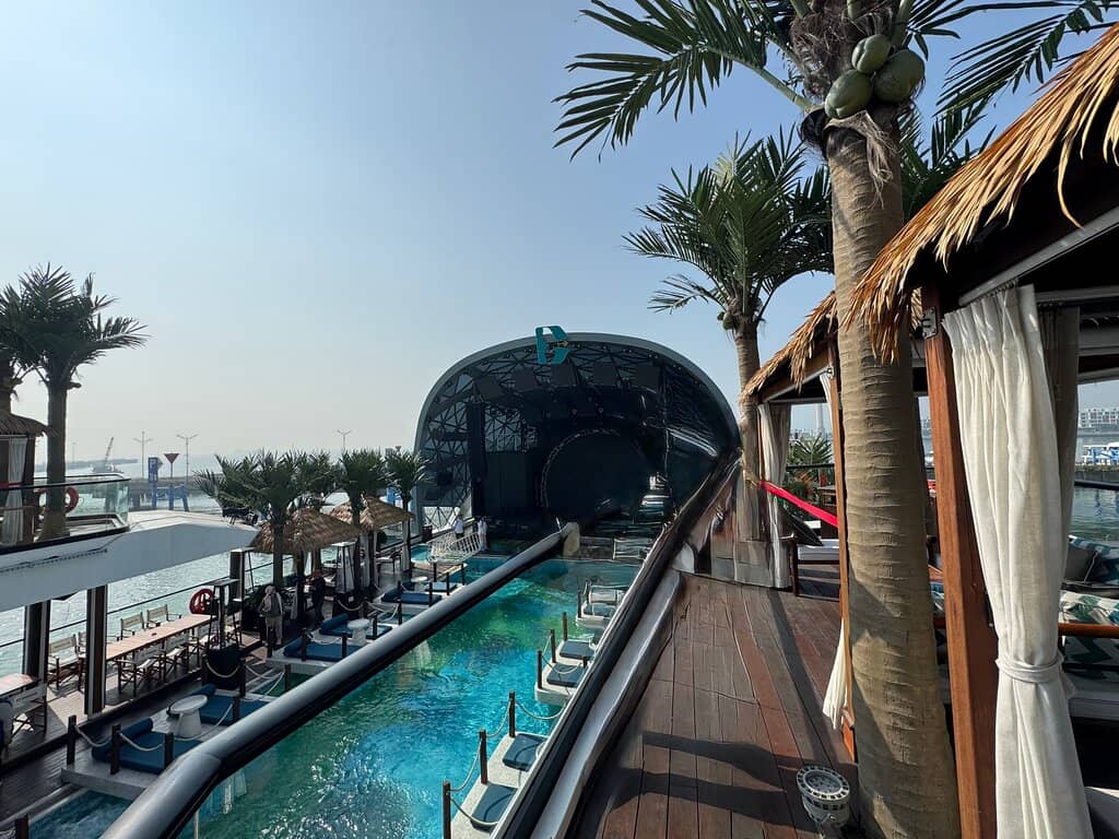 360° Lounge with Sunset Views