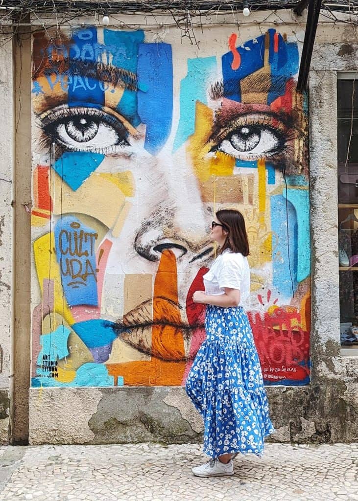 Street Art & Unique Boutiques