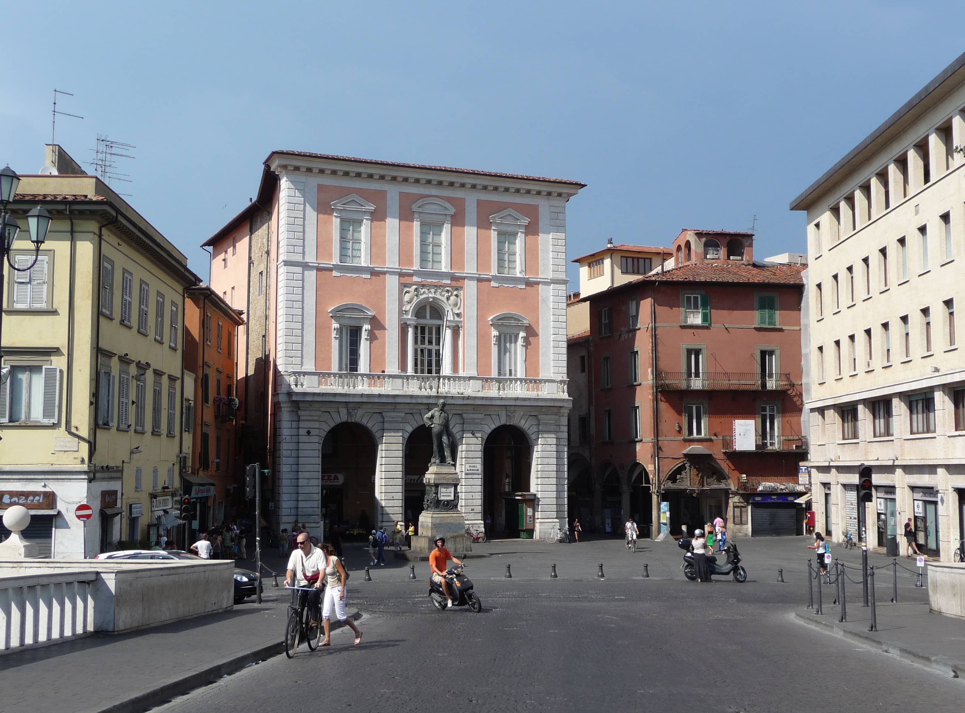 Pisa's Social Hub