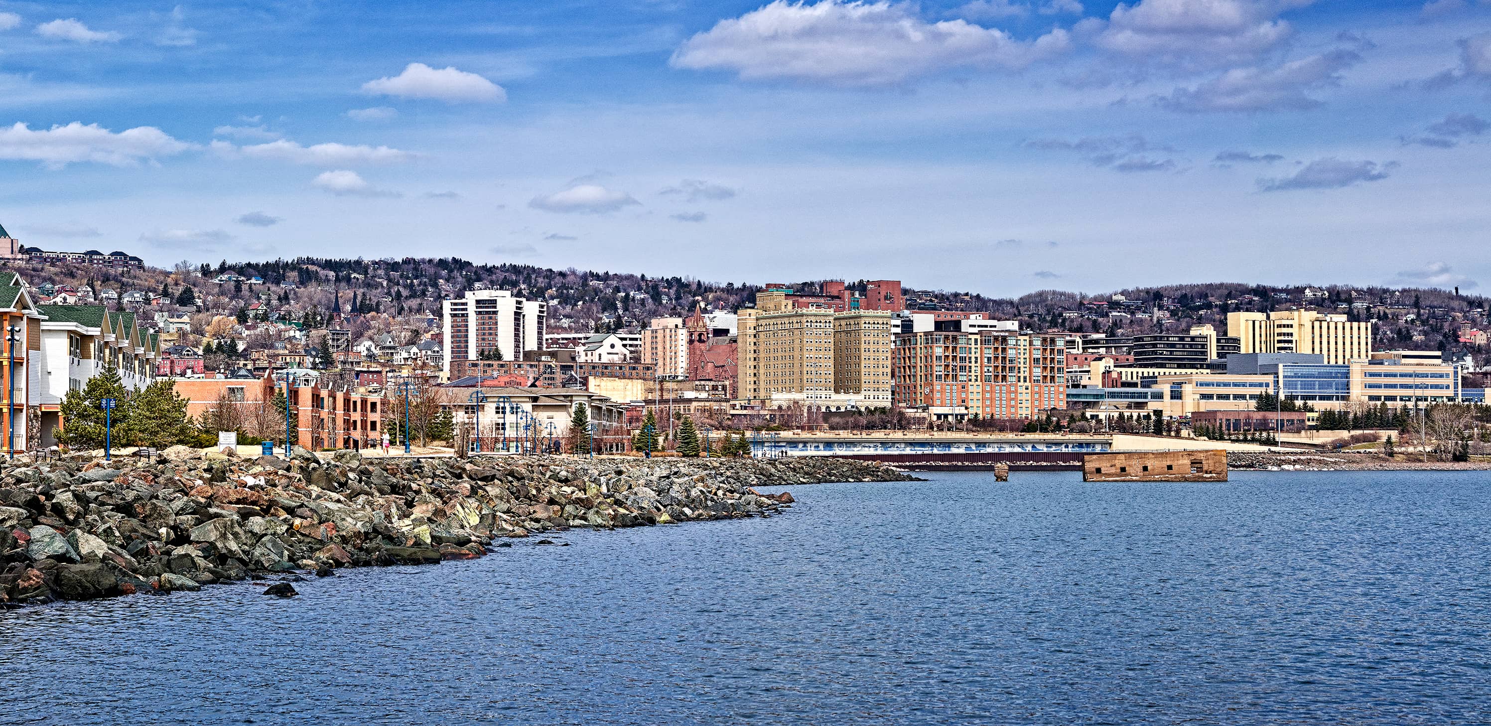 Lakeside Dining & Shopping