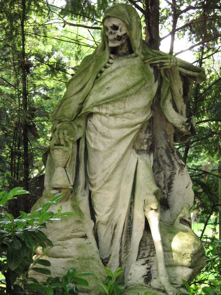 Ornate Monuments & Mausoleums