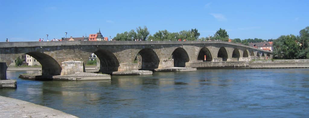 Old Stone Bridge (Steinerne Brücke)