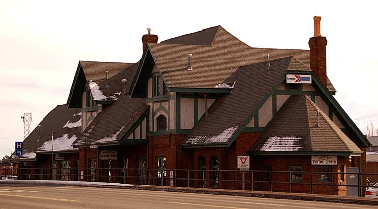 Working Amtrak Station