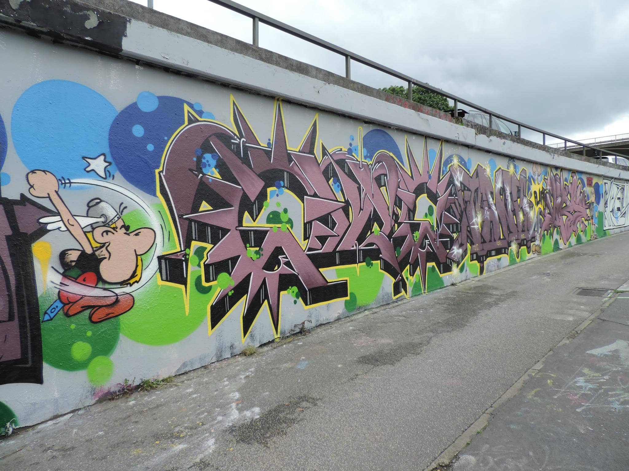 Murals and Graffiti