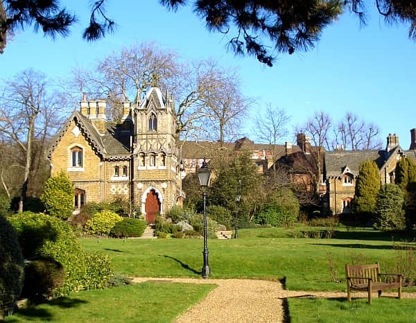 Holly Village