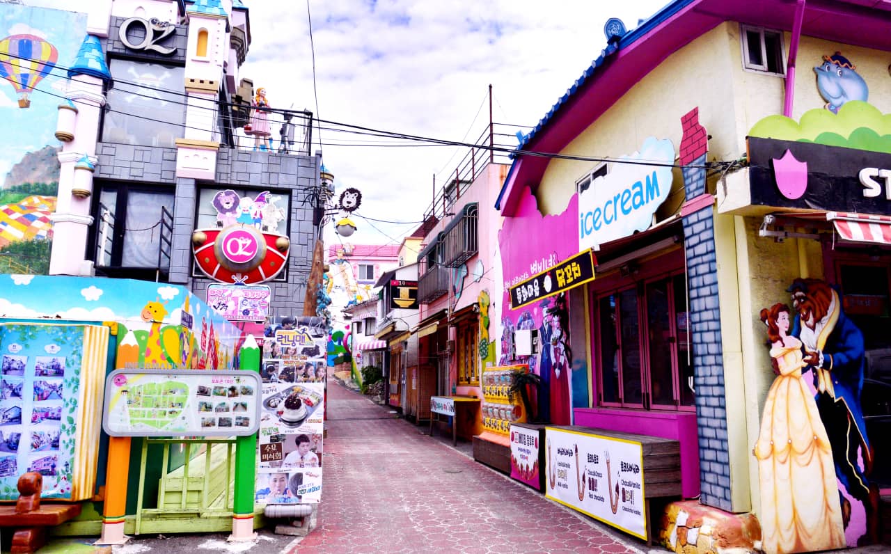 Charming Cafes