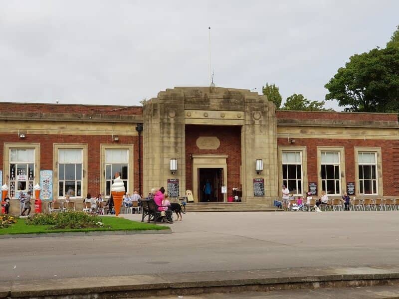 Art Deco Cafe
