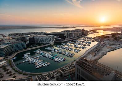 Marsa Al Bateen Promenade