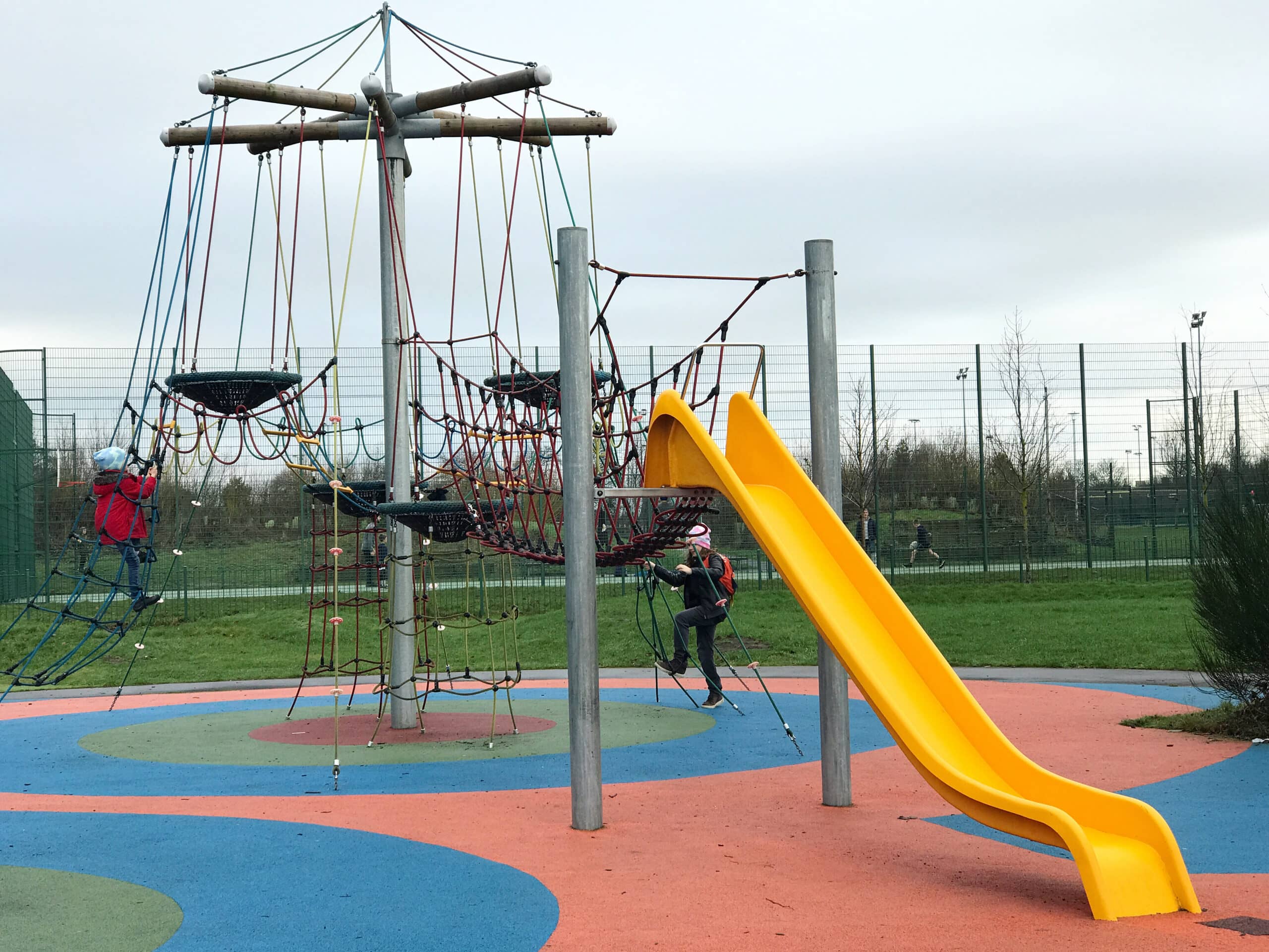 Playground & Skatepark