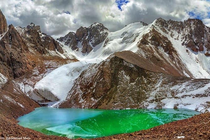 Manshuk Mametova Lake