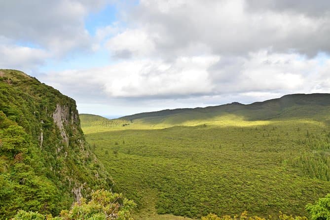 Rocha do Chambre Trail