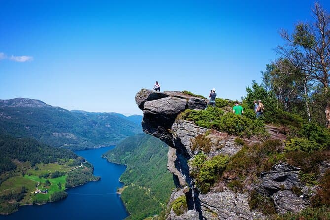 Himakånå Trolltunga Lite Hike