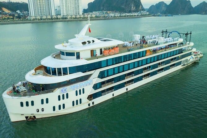 Luxury Halong Bay Cruise with Luna – Top Day Trip Experience