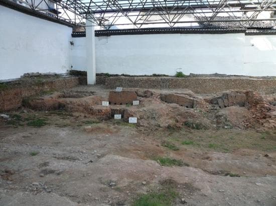 博物馆里的官窑遗址