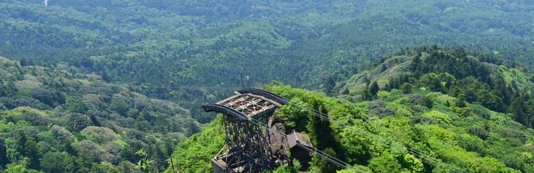 女体山頂の岩頭