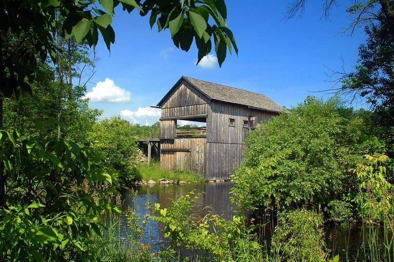 Herrling Sawmill ... its up-and-down saw powered by the Mullet River