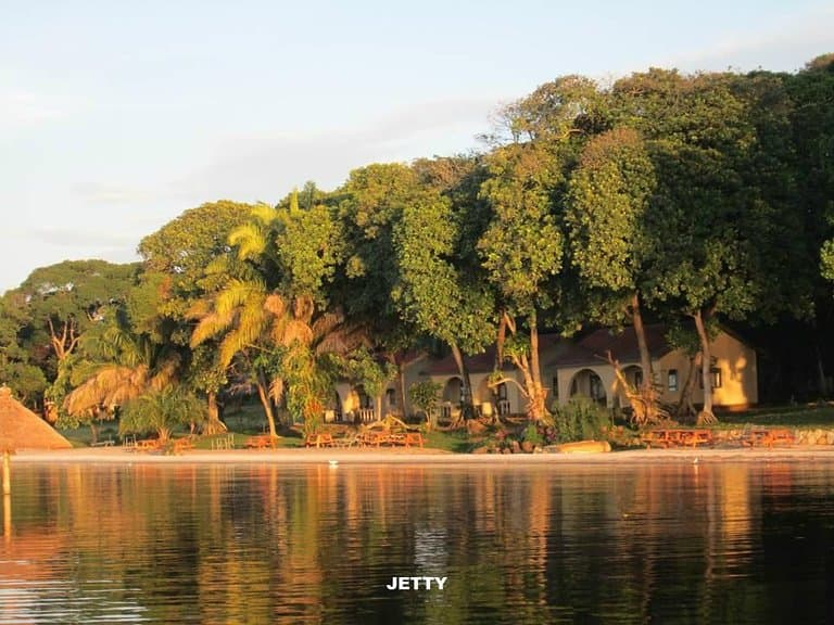                   pic from the jetty at sunset!!!
                