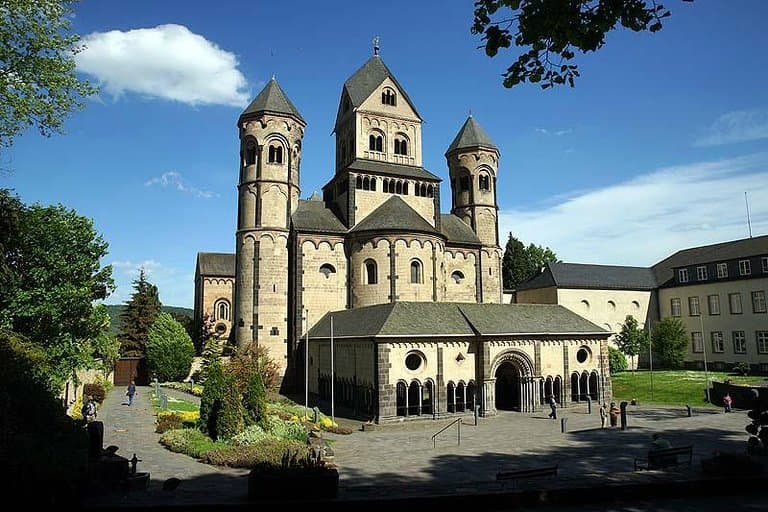 Basilika