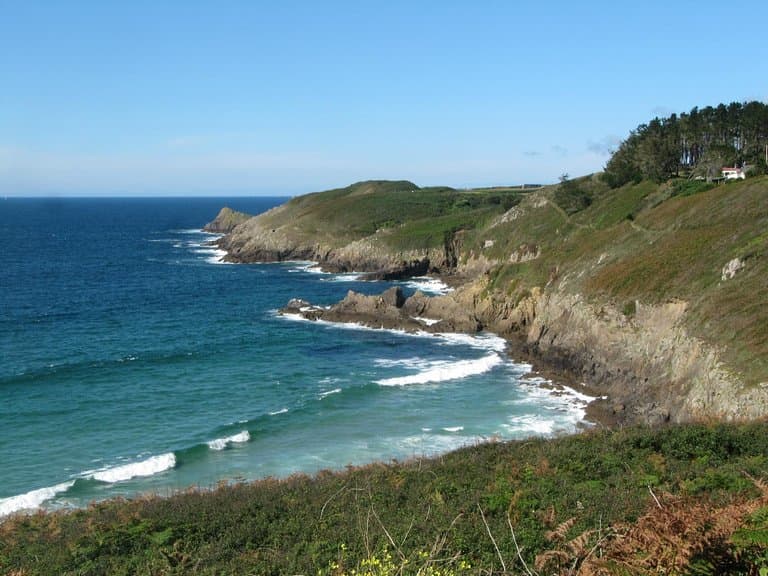 Vue sur la mer d'Iroise, du phare