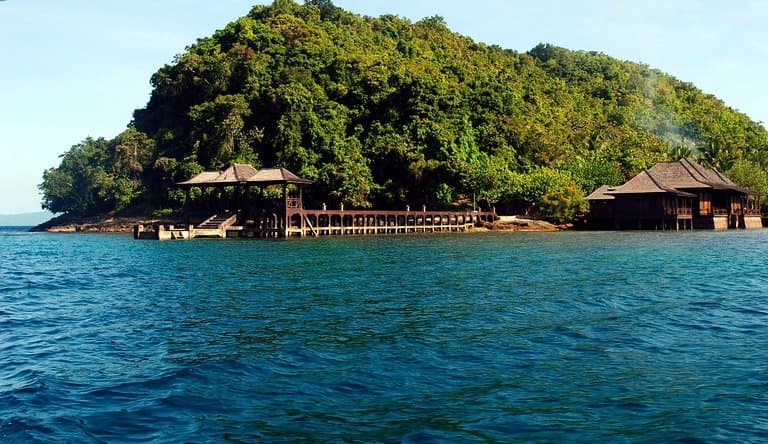 nampak pulau klagian kecil, menyambut kedatangan