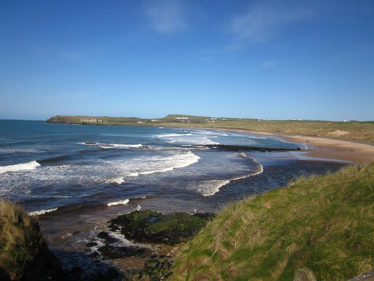 Bushfoot strand towards Runkerry