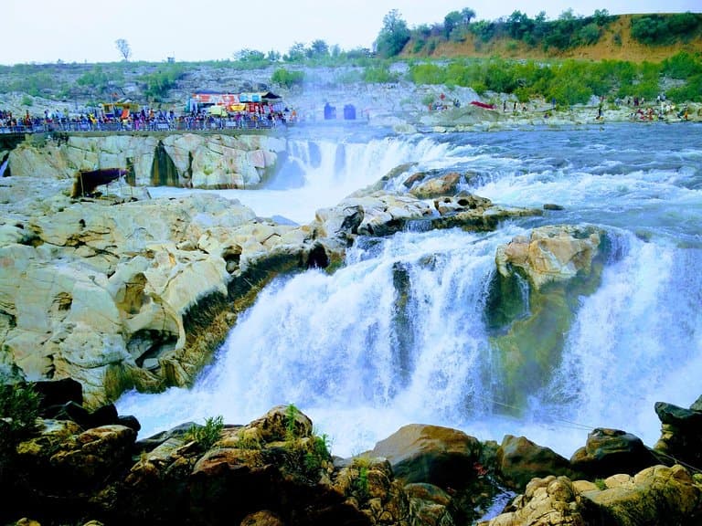View of the waterfall from the other side (new Bhedaghat).