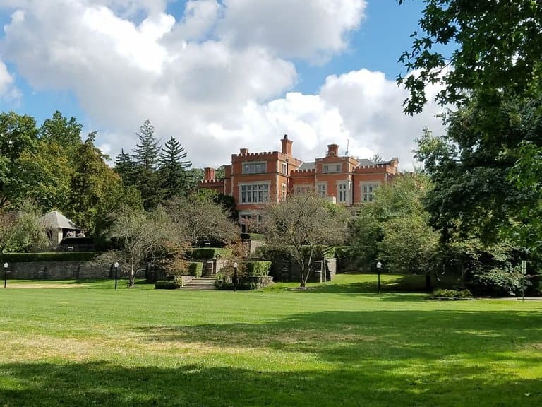 Jeffrey Park & Mansion