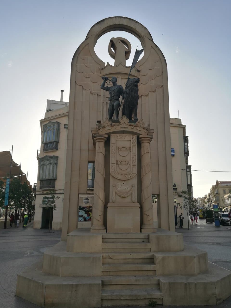 Monumento a los Héros de España.