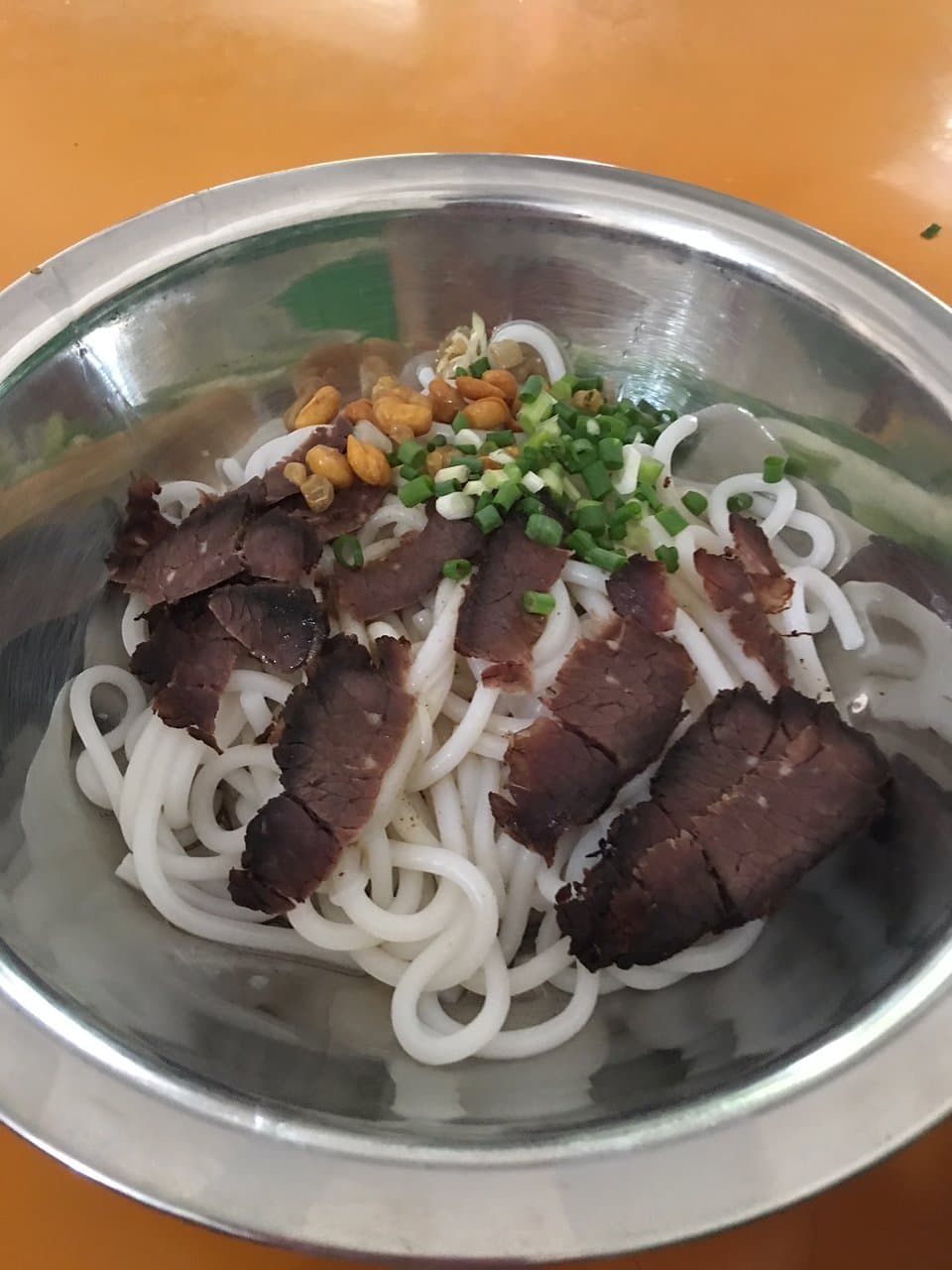 乾牛肉米粉但可自己加湯變湯粉