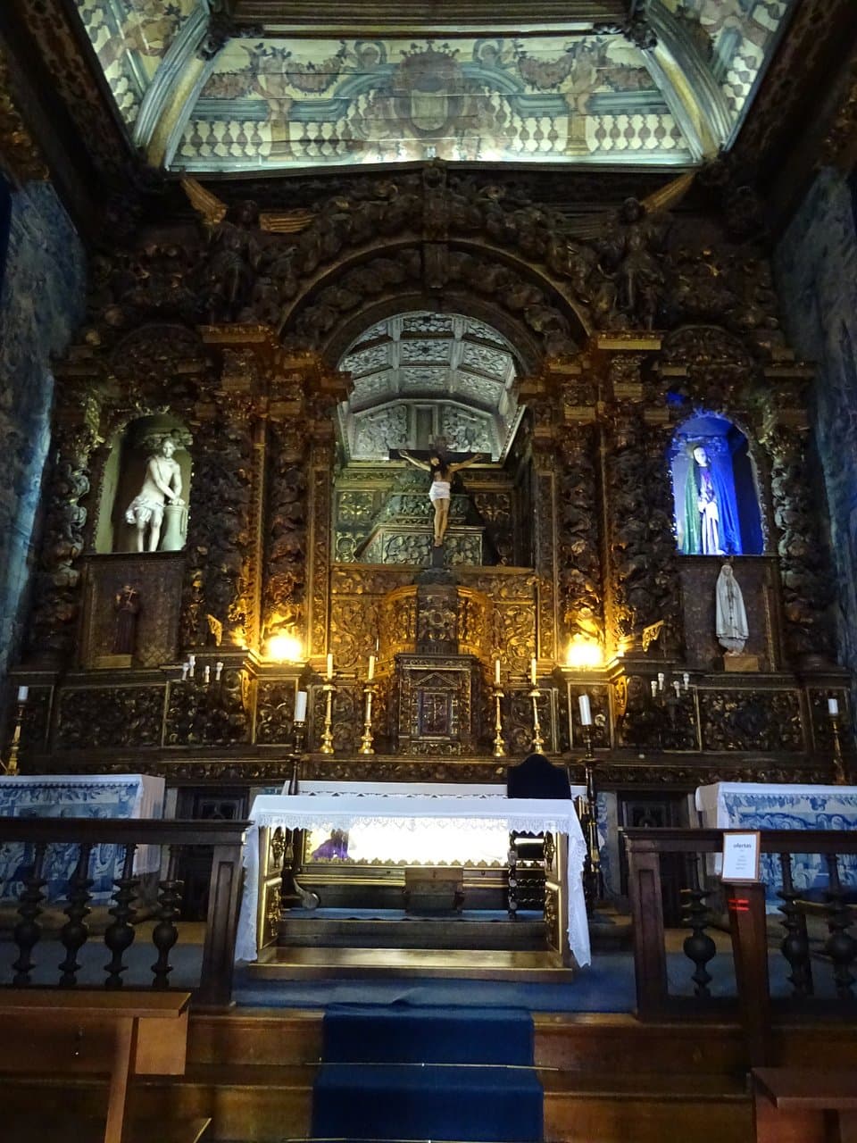 Autel au christ gisant