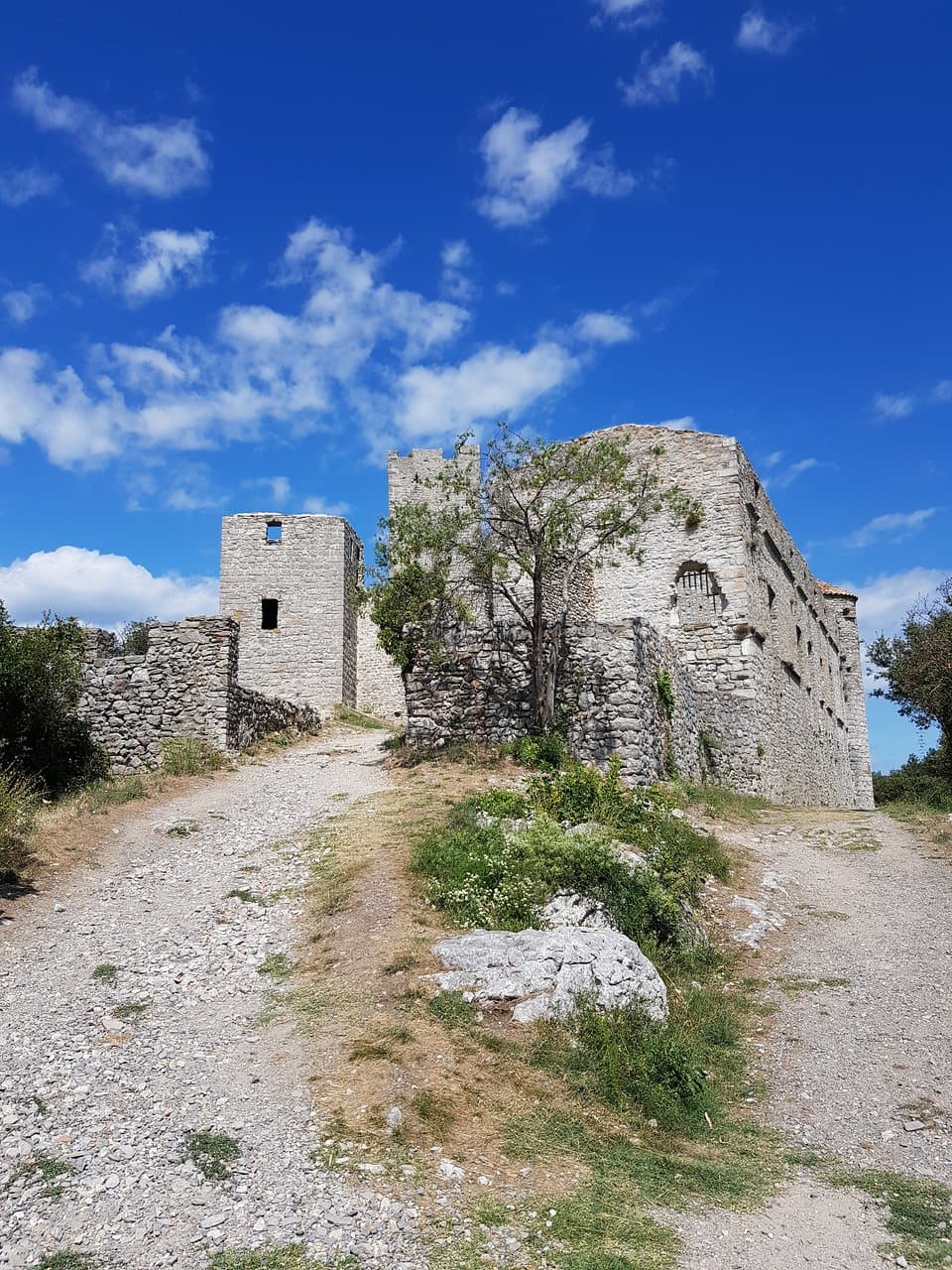 Chateau de Tornac, aout 2018.