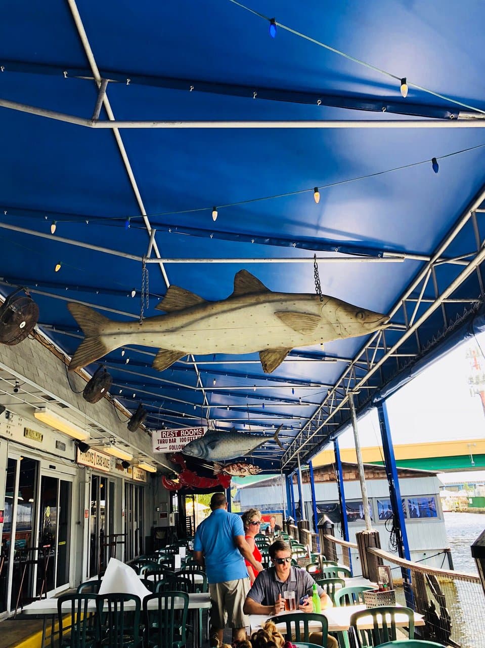 Rustic Inn Crabhouse