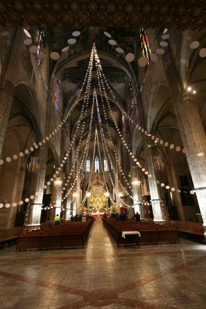 интерьер церкви Св. Эулалии