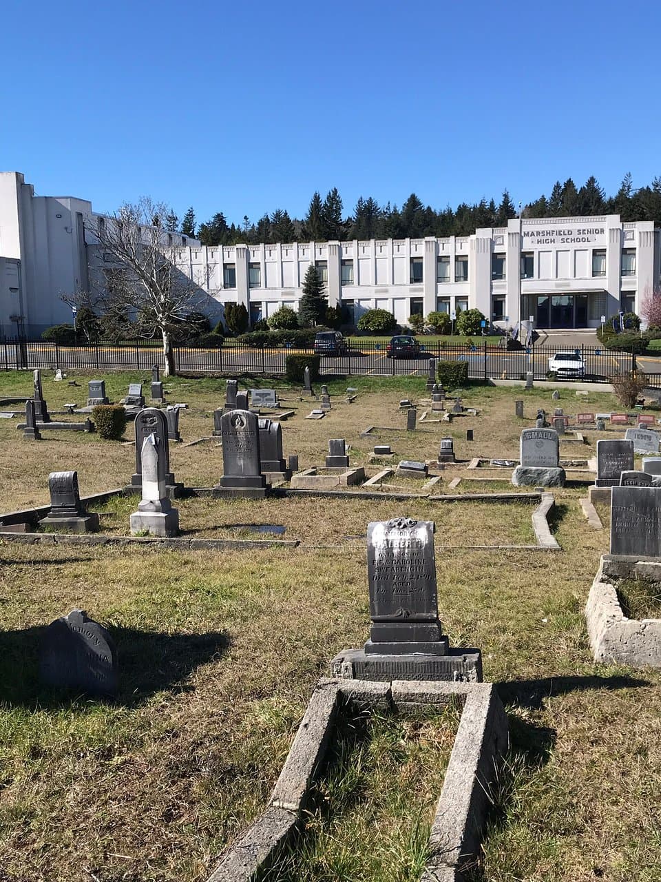Marshfield Pioneer Cemetery