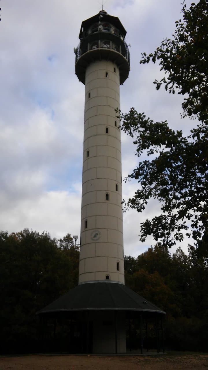 Wieża widokowa na Dziewiczej Górze