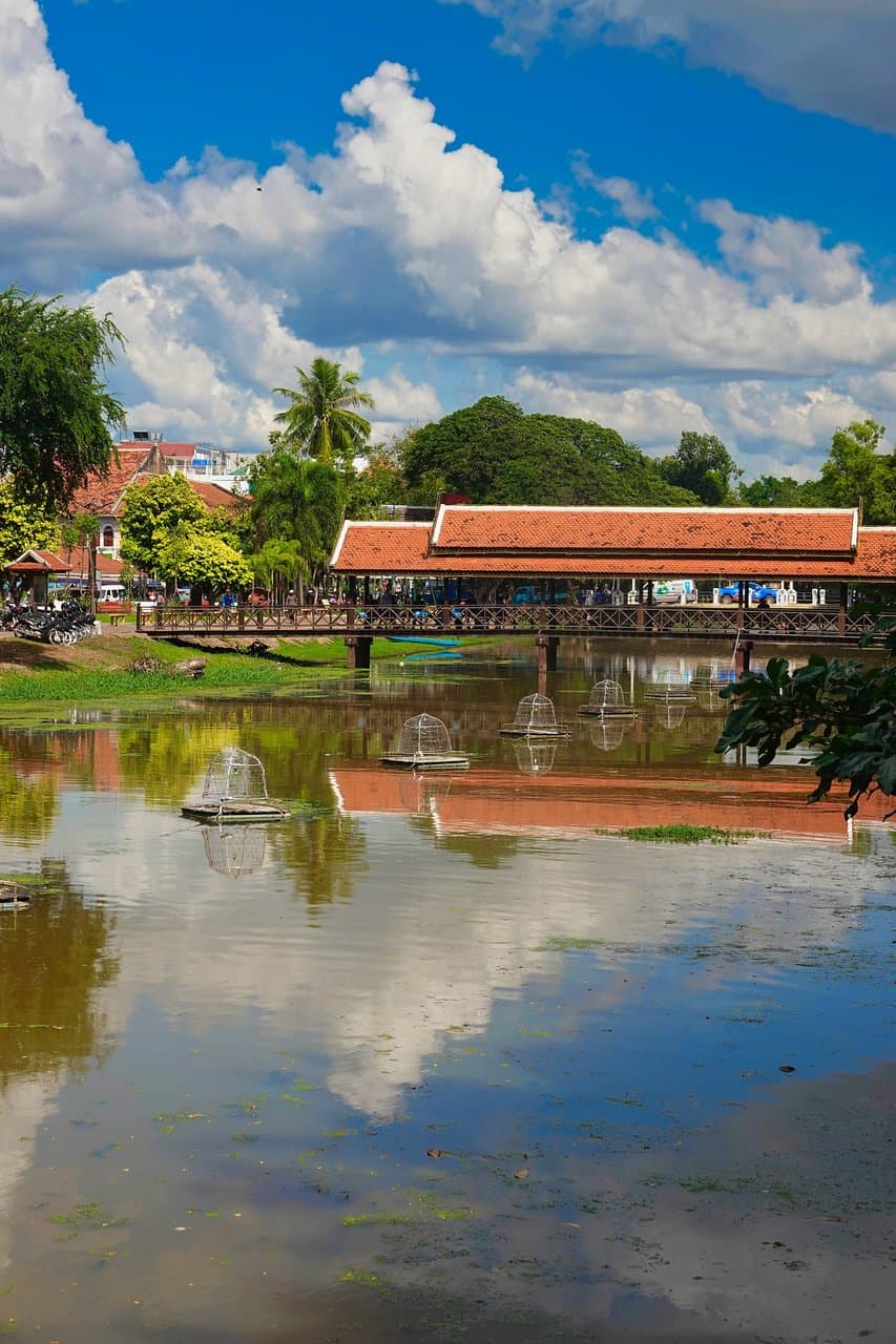 Siem Reap Riverside Park：川にかかる橋