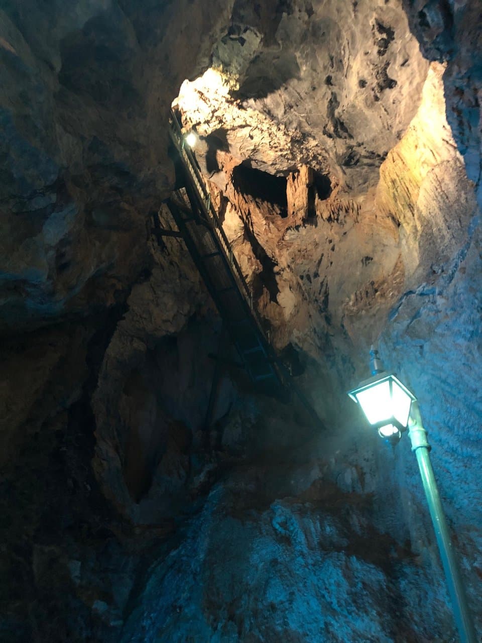 Kyusendo Cave