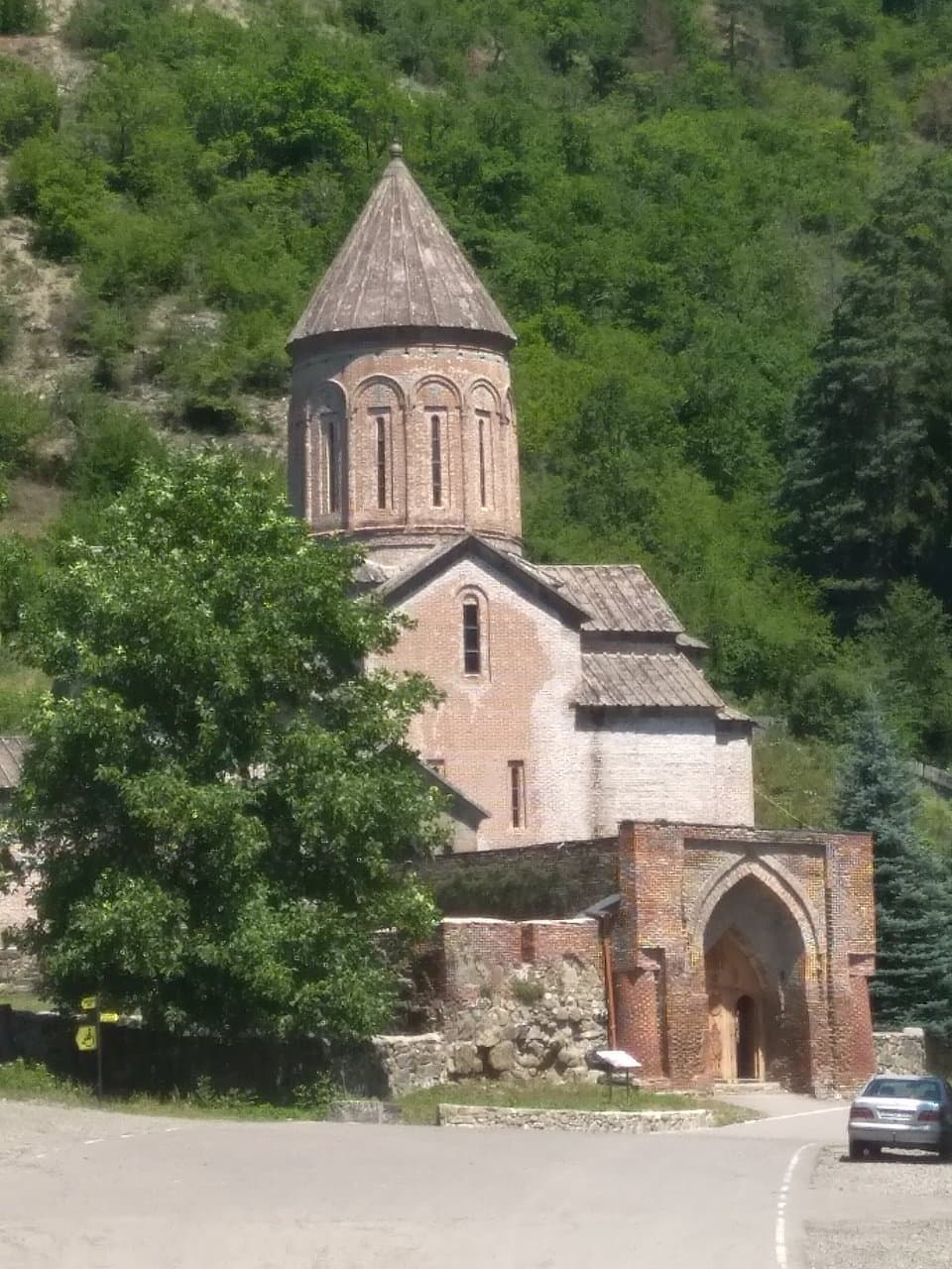 Храм в Тимотесубани