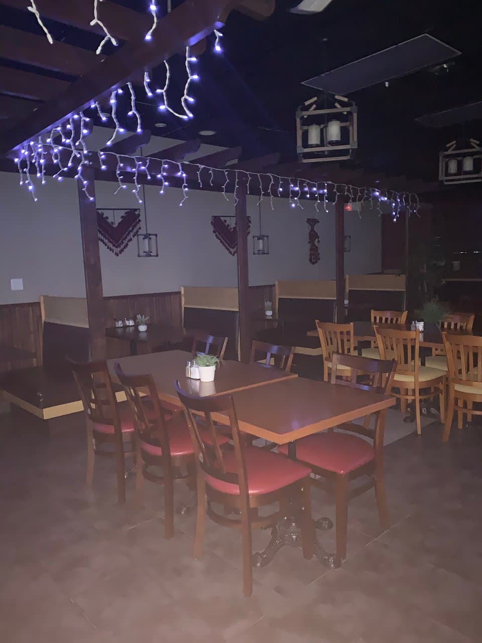 Night dine just before closing