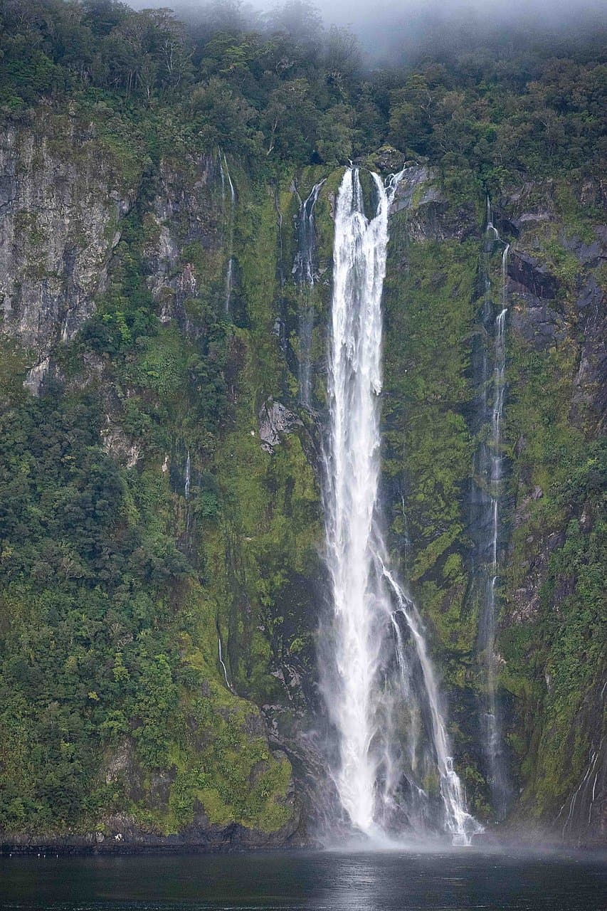 508-foot Stirling Falls. (AlpinerHut)