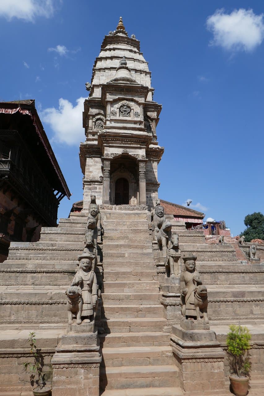 Bhaktapur, Durbar Square, il tempio di Siddhi Lakshmi, ricostruito dopo il terremoto del 2015