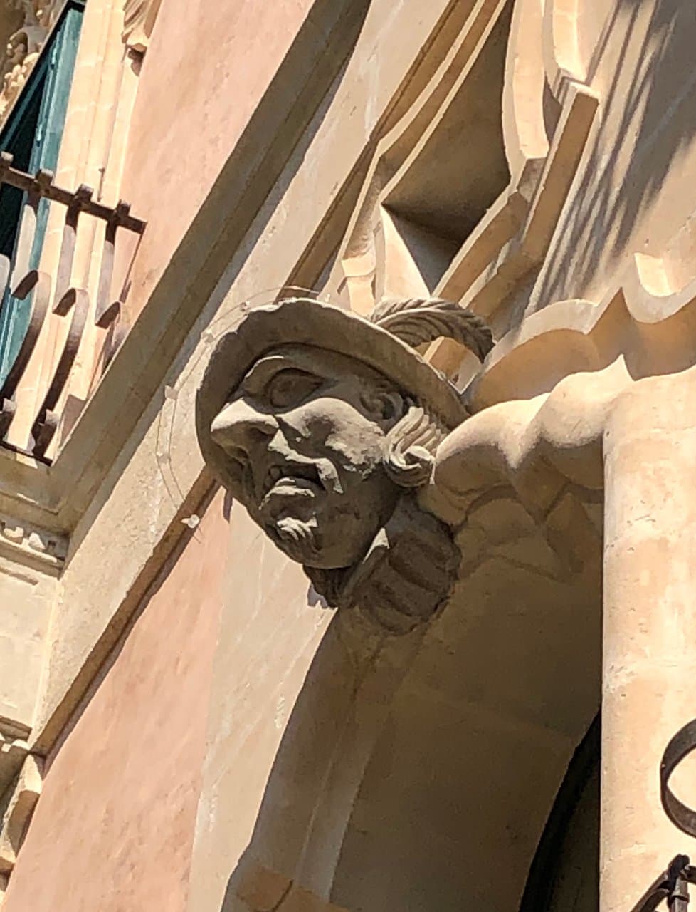 palazzo Bertini carvings