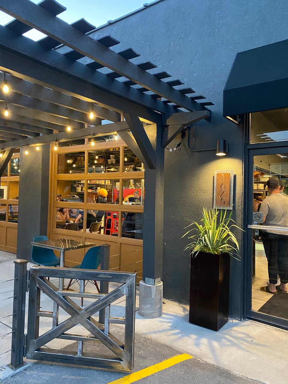 patio dining 